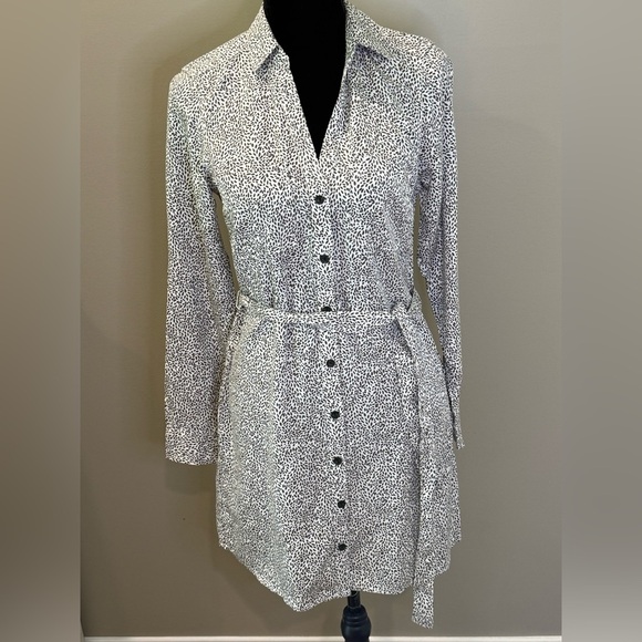 Abercrombie & Fitch Dresses & Skirts - NWT Women’s ABERCROMBIE & FITCH animal print long sleeve shirt dress- Size Small
